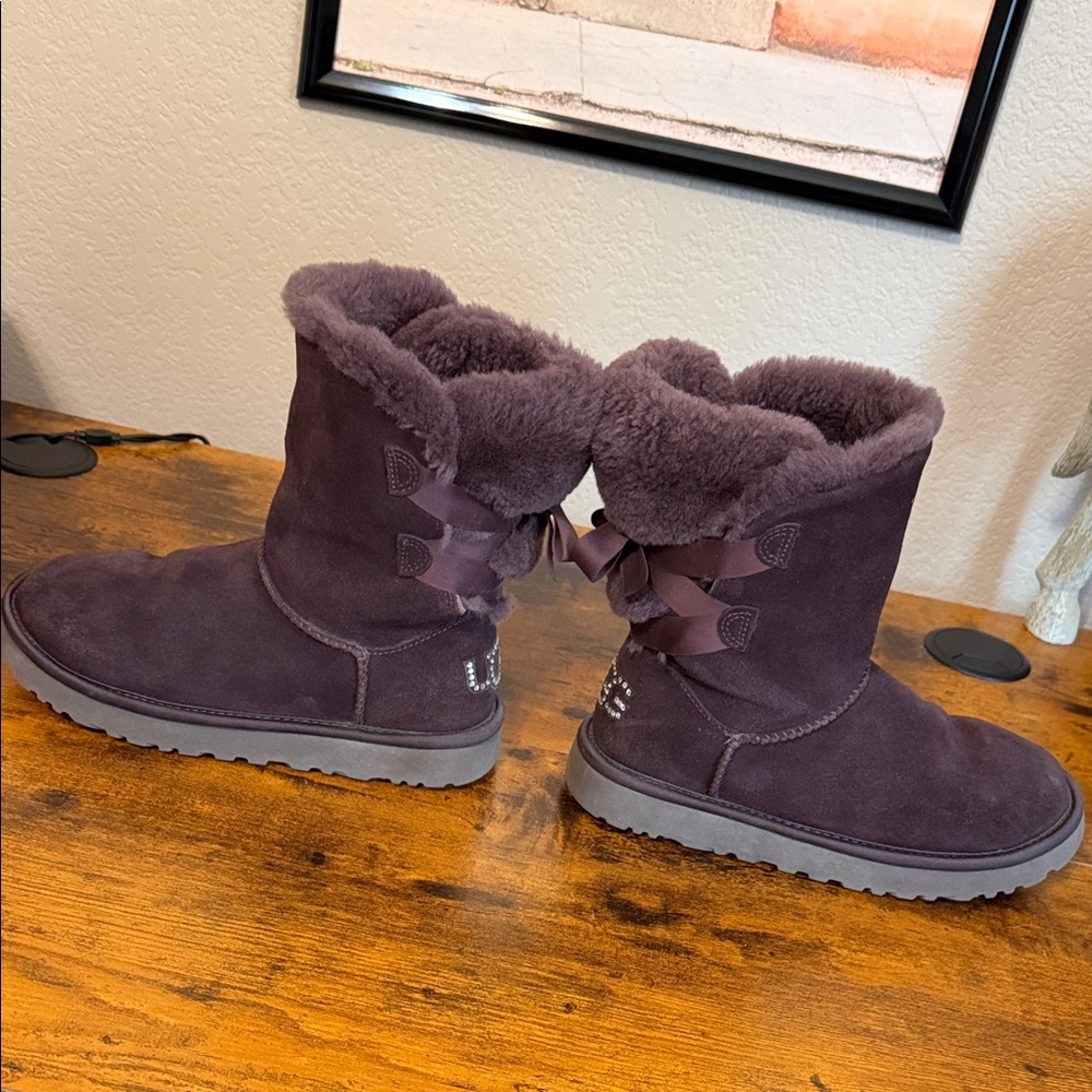 UGG ** Limited Edition ** Classic Bling in Lodge Size 6 - Picture 4 of 8